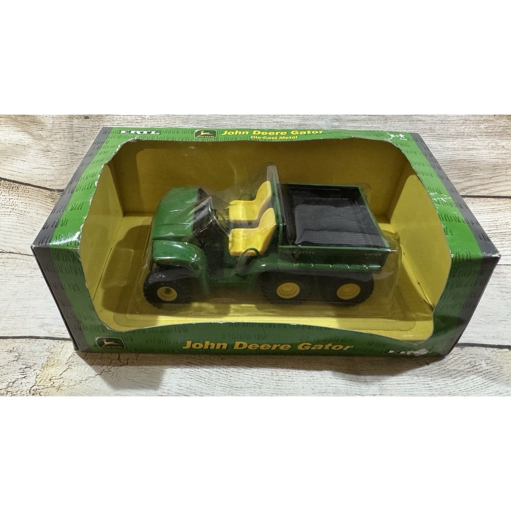 2003 ERTL John Deere Die Cast Metal Gator 1/16 Scale w/box